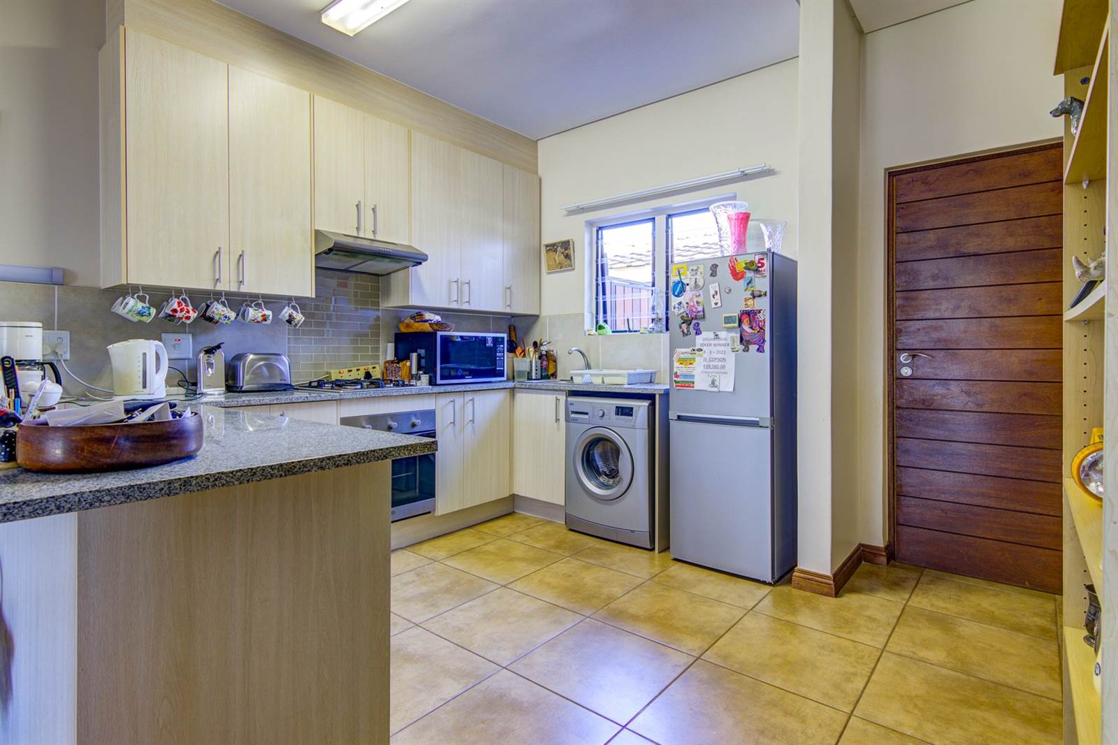 2 Bed Townhouse in Zesfontein AH photo number 5