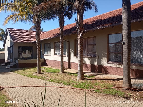 7 Bedroom House 7 Bedroom House