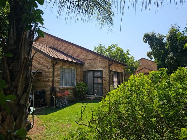 3 Bedroom Duplex 3 Bedroom Duplex