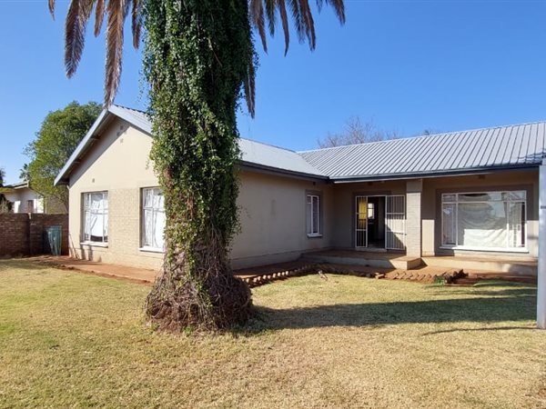 3 Bedroom House 3 Bedroom House