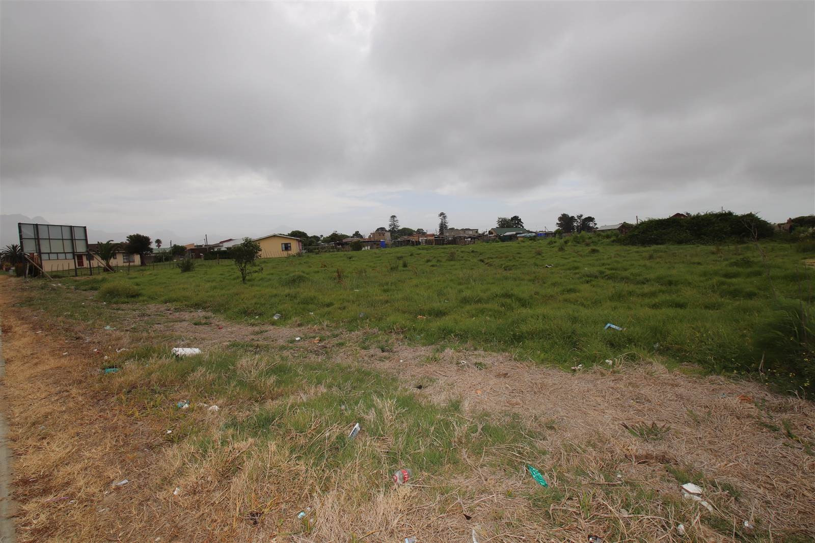 2305 m² Land available in Pacaltsdorp photo number 4