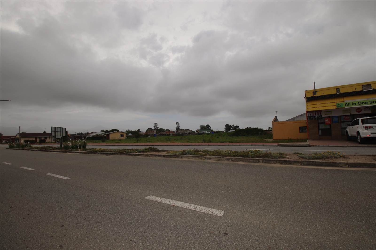2305 m² Land available in Pacaltsdorp photo number 8