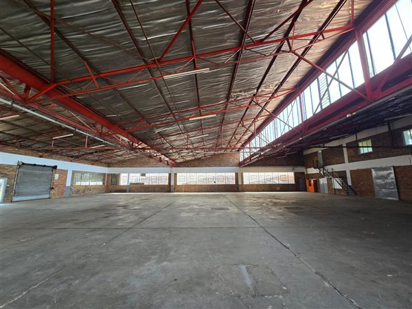 1 554  m² Industrial space