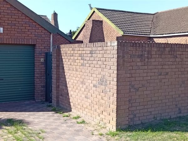 3 Bedroom House 3 Bedroom House