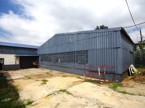3211  m² Commercial space in Brakpan Central