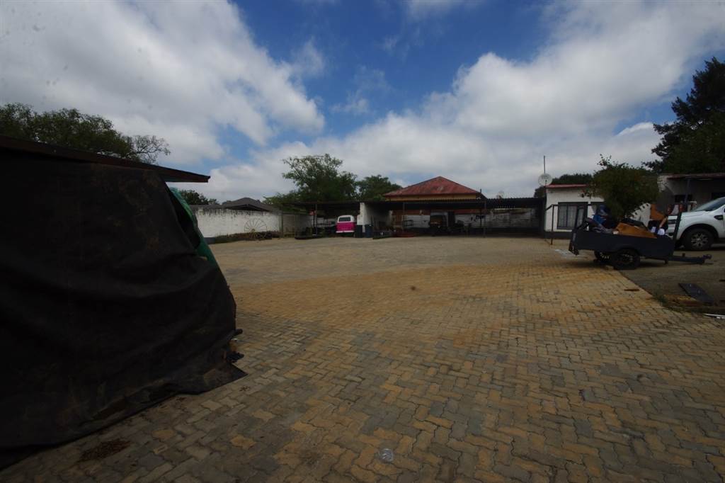 3211  m² Commercial space in Brakpan Central photo number 9