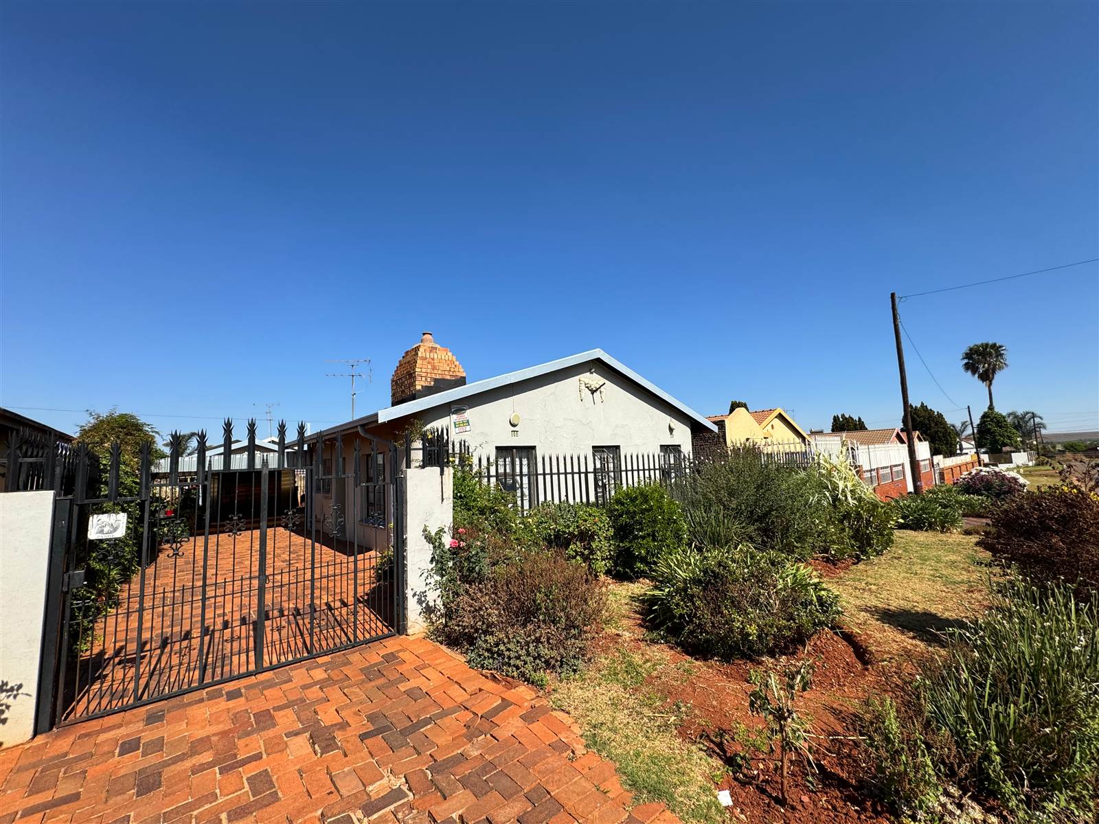 3 Bed House in Lenasia South photo number 22