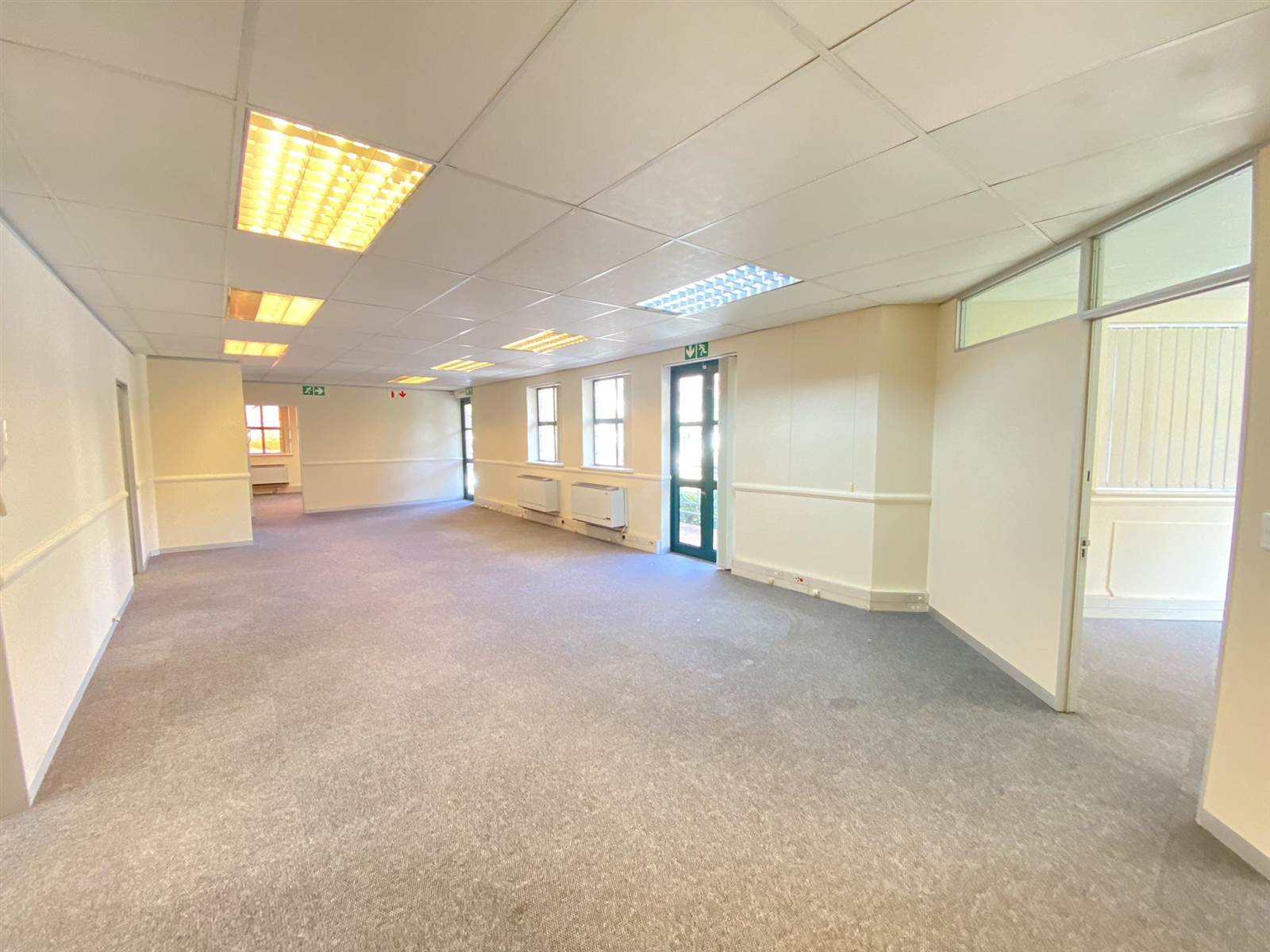 310  m² Commercial space in Kenilworth photo number 1