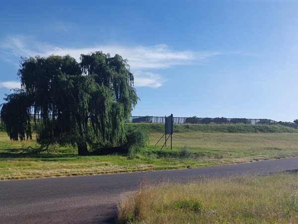 2742 m² Land available in Evander