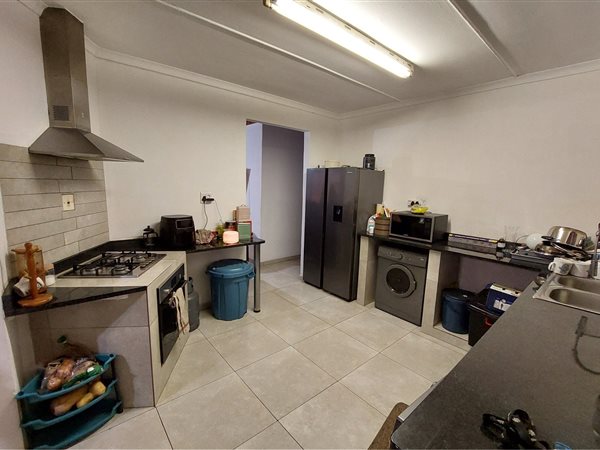 3 Bedroom House 3 Bedroom House