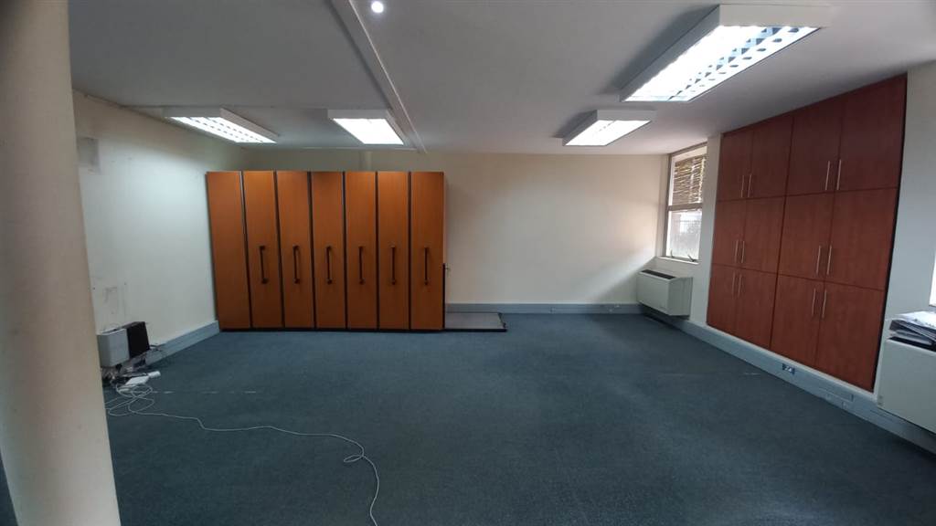 91  m² Commercial space in Lynnwood Glen photo number 7