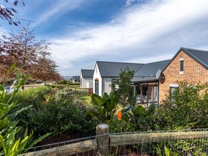 3 Bed House in St Johns Village