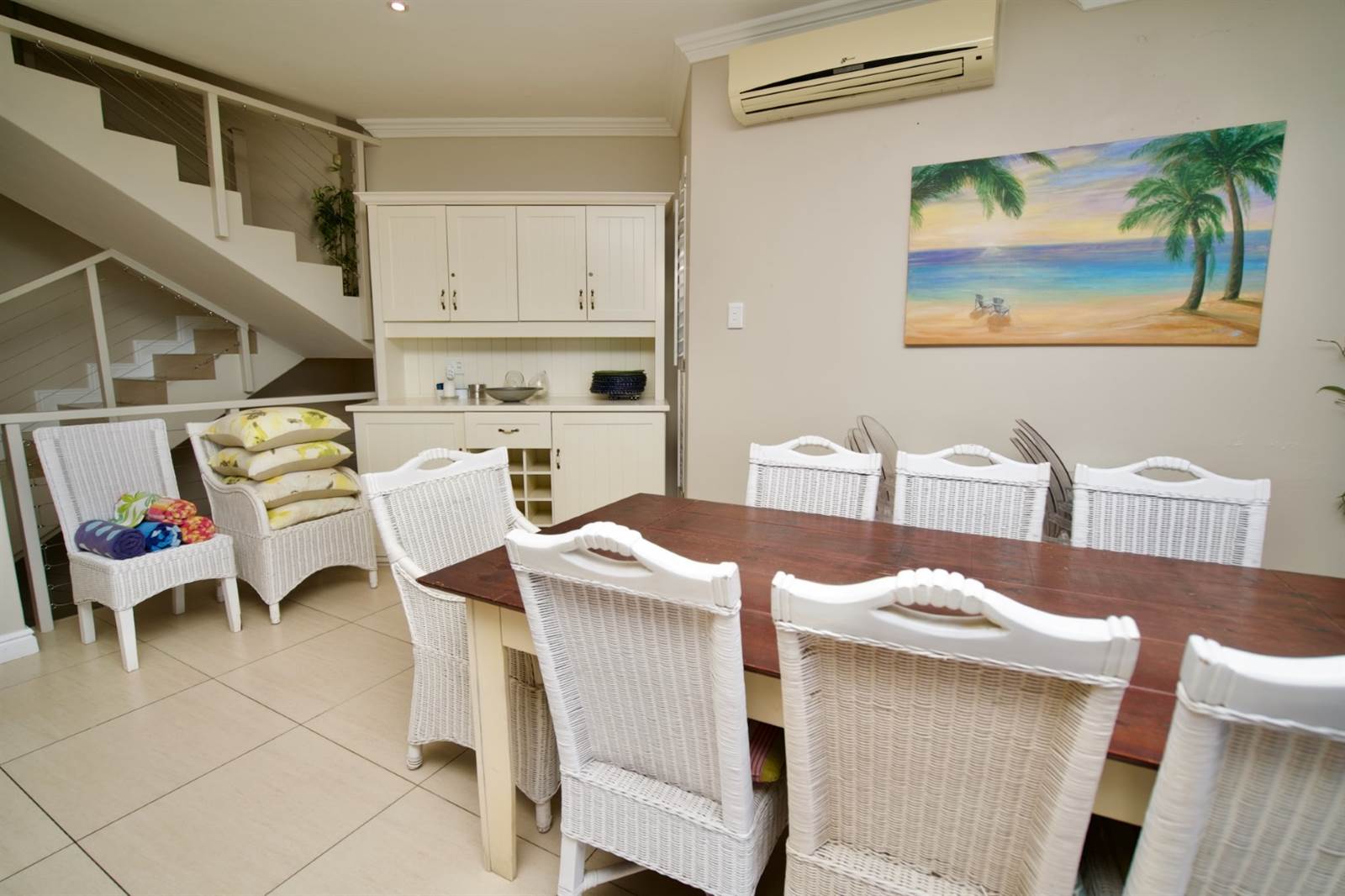3 Bed House in Blythedale Beach photo number 14
