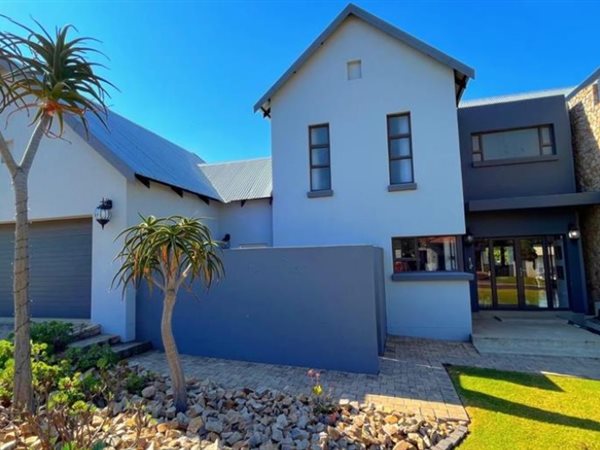 3 Bed House in Midstream Estate