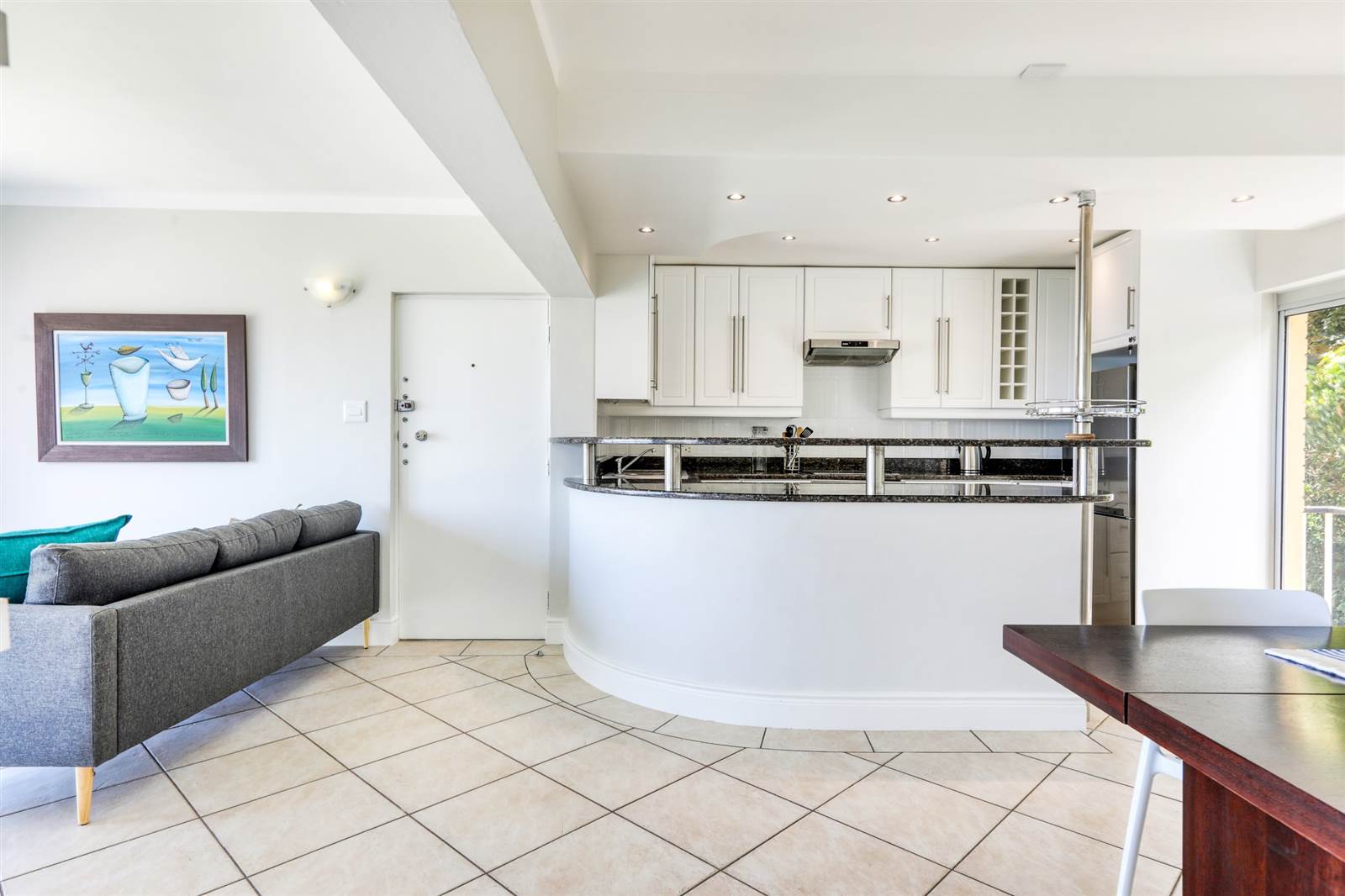 1 Bed Apartment in Camps Bay photo number 8