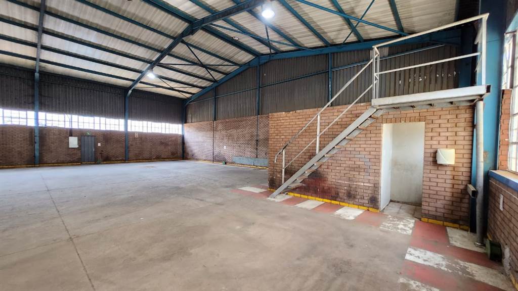 400  m² Industrial space in Kirkney photo number 10