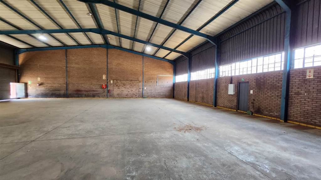 400  m² Industrial space in Kirkney photo number 13