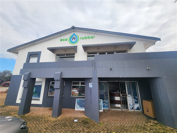 282  m² Commercial space in Jeffreys Bay