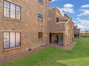 2 Bed Apartment in Chloorkop