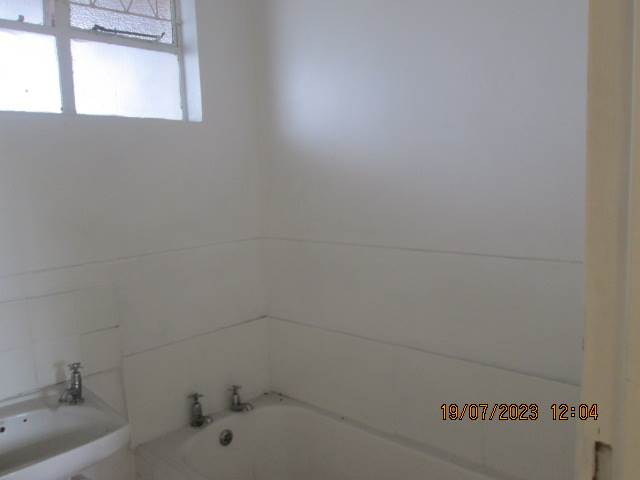 2 Bed Apartment in Glenwood photo number 30