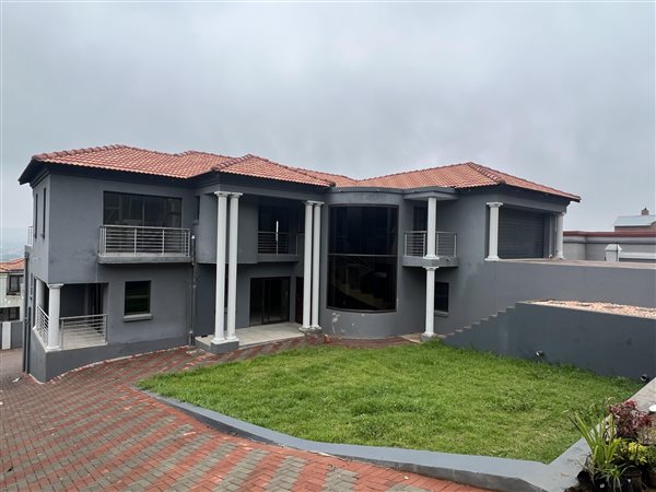5 Bed House in Lady Selborne