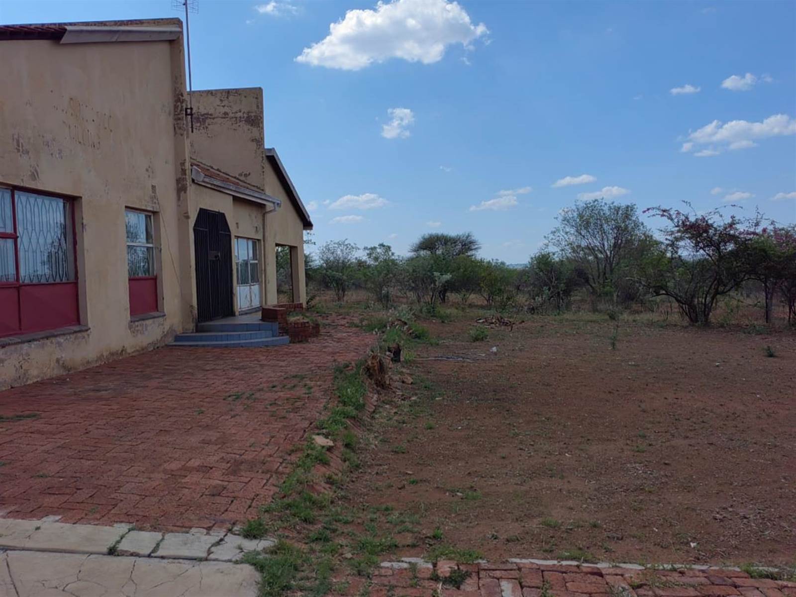 2000 m² Farm in Mabopane photo number 14
