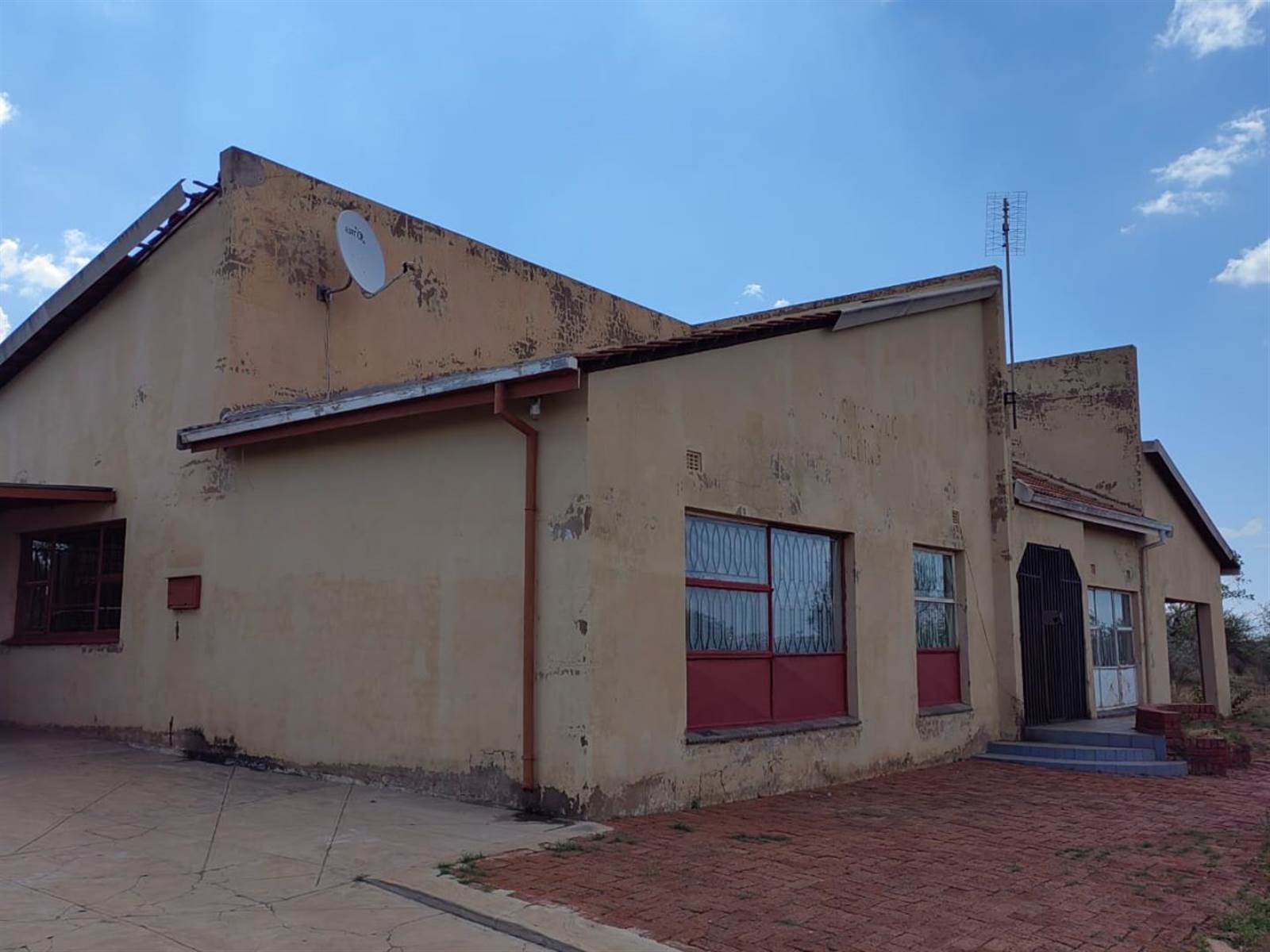 2000 m² Farm in Mabopane photo number 15