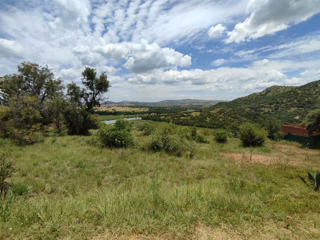 593 m² Land available in Estate D Afrique photo number 6