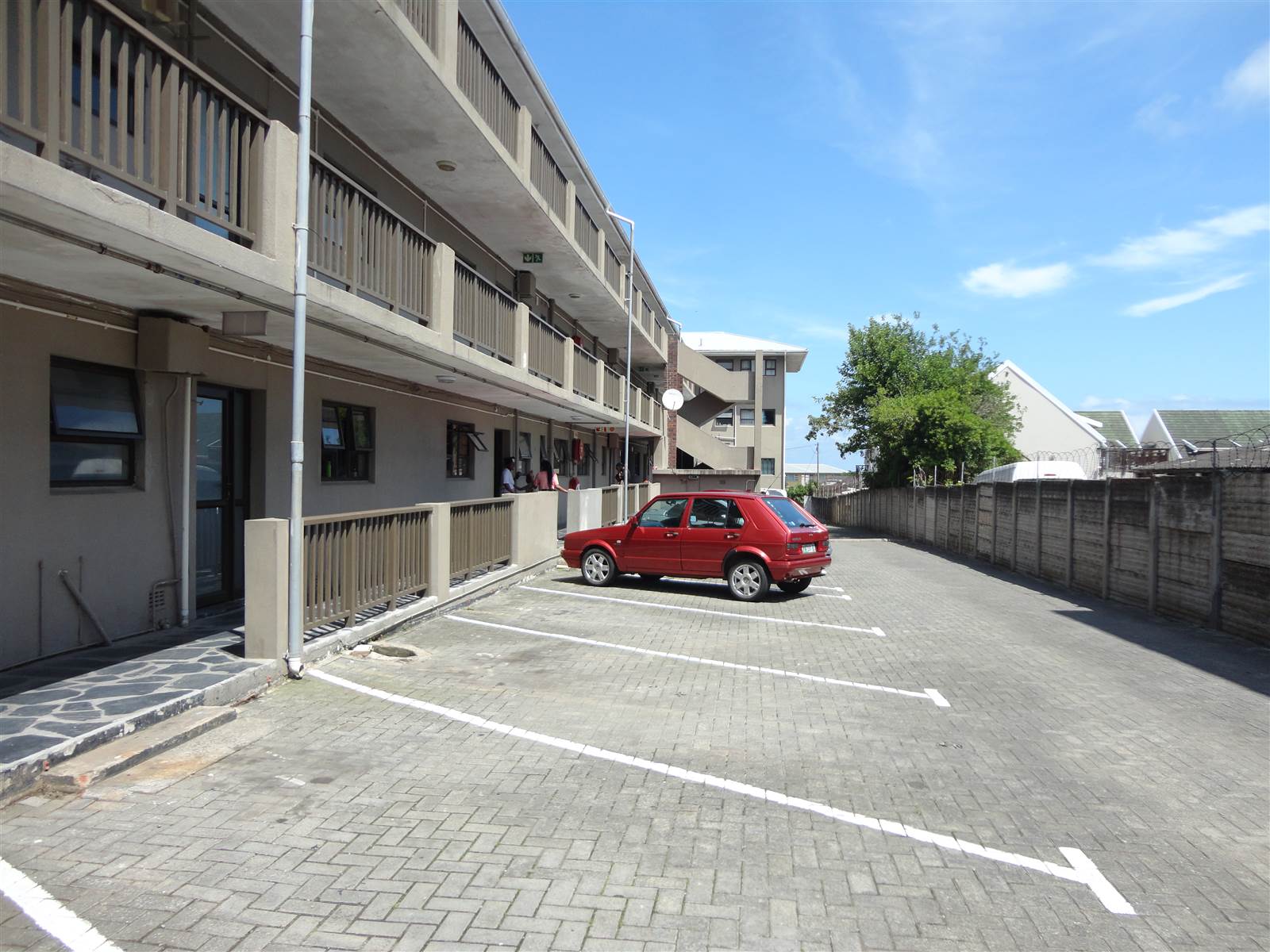 1 Bed House in Southernwood photo number 3
