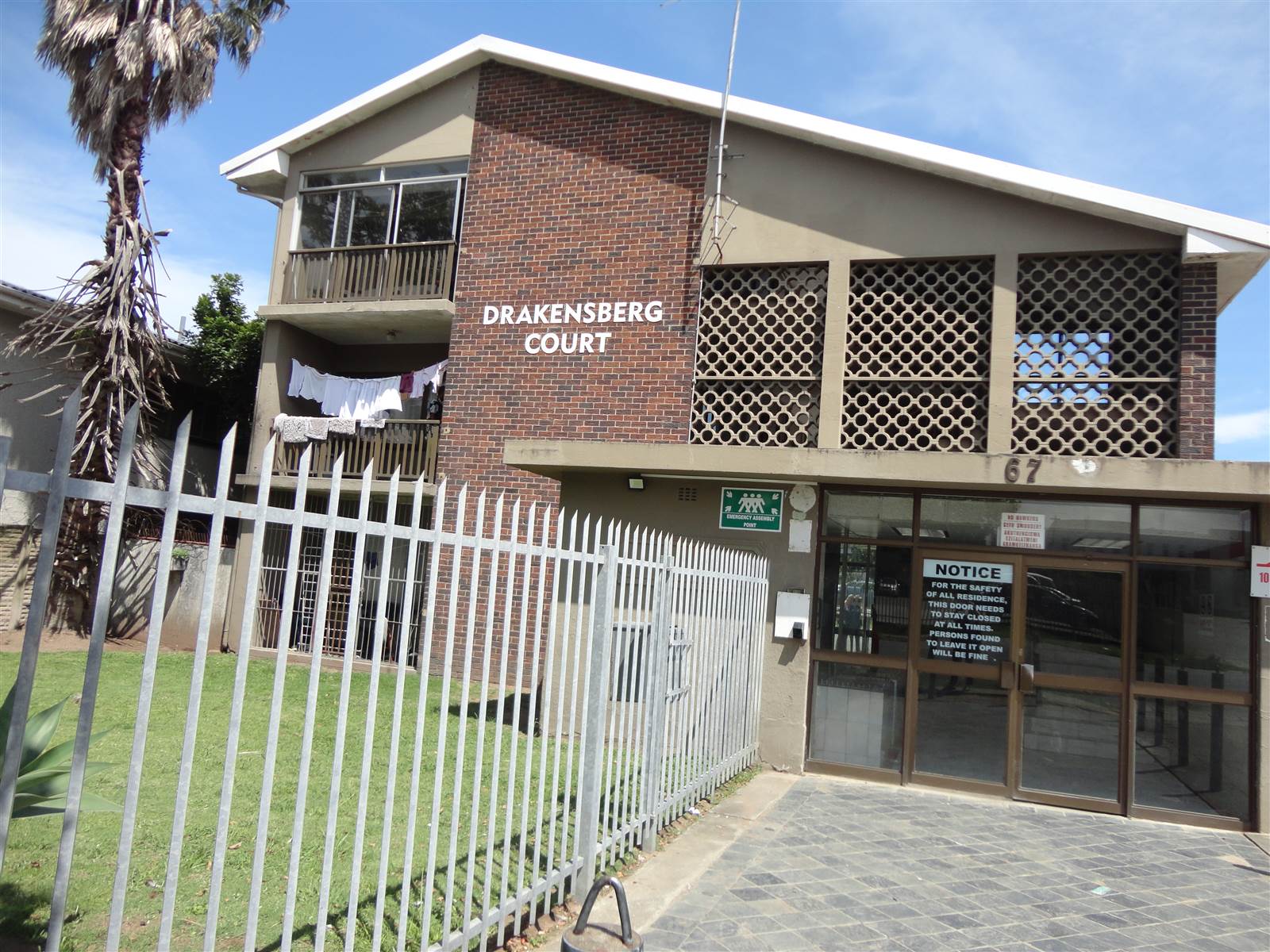 1 Bed House in Southernwood photo number 4