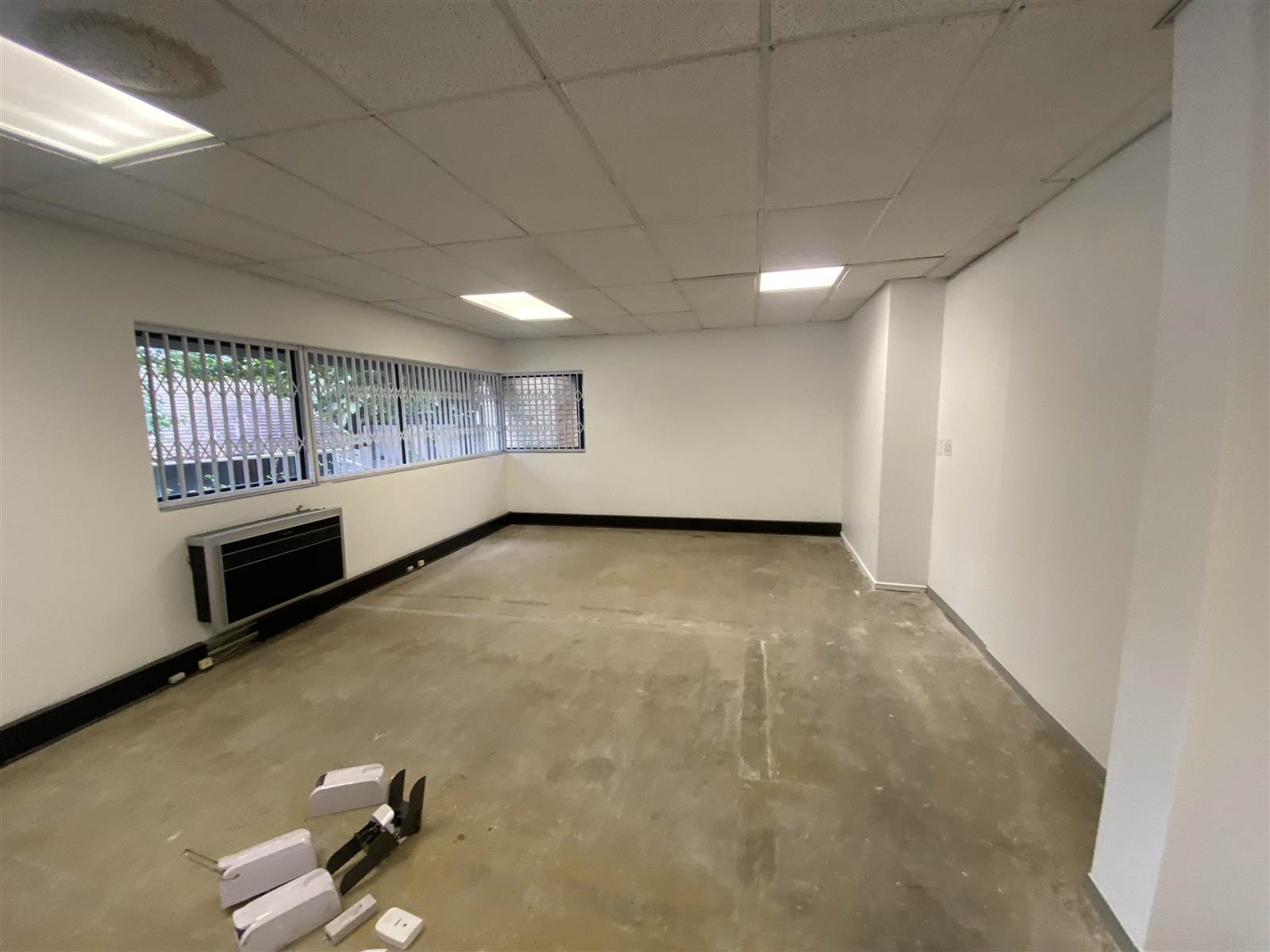141  m² Commercial space in Morningside photo number 15
