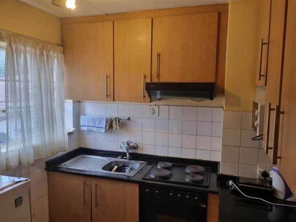 2 Bed Apartment in Alan Manor