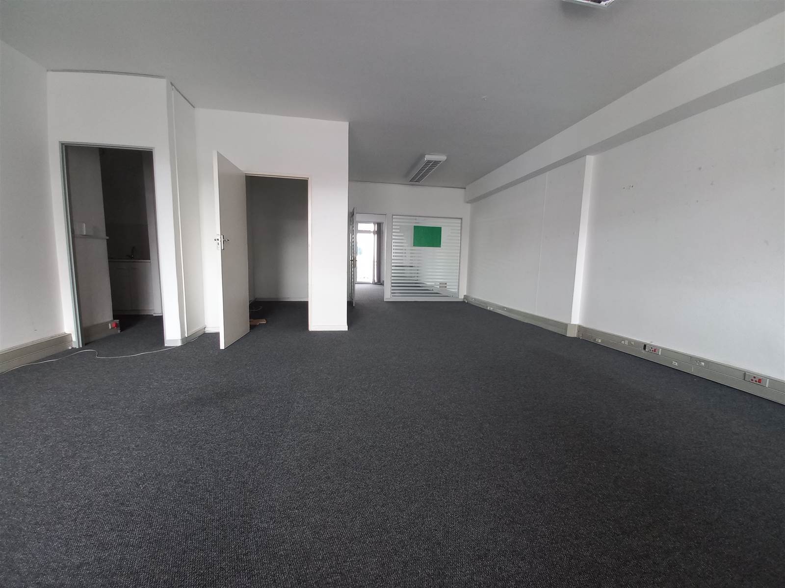 107  m² Commercial space in Century City photo number 5