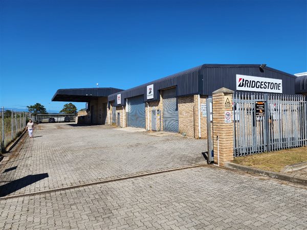 1 056  m² Industrial space