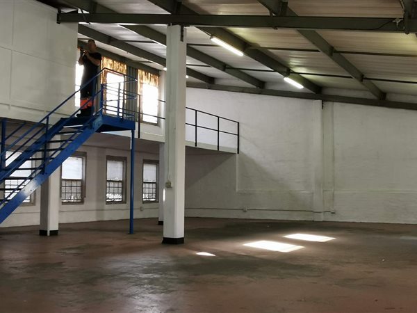 272 m² Industrial space 272 m² Industrial space