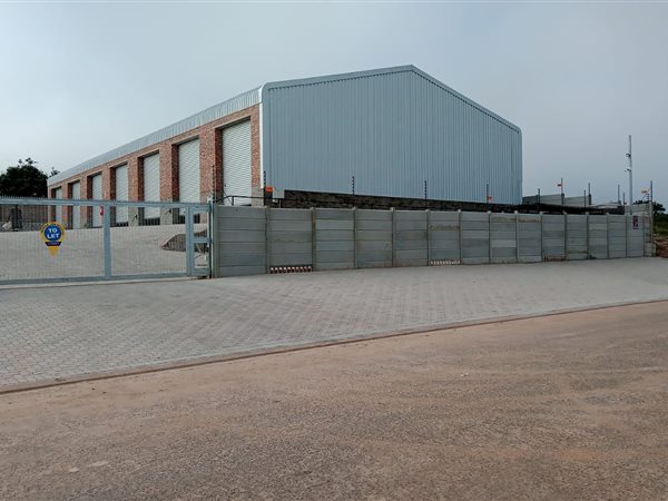 85  m² Commercial space