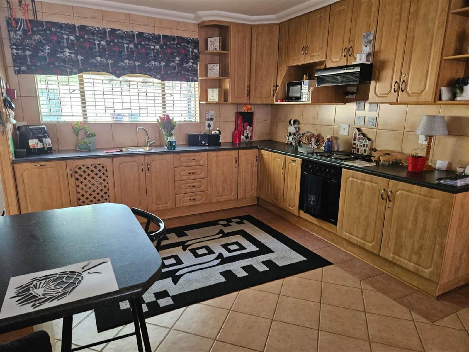 3 Bed Townhouse in Secunda Central photo number 13