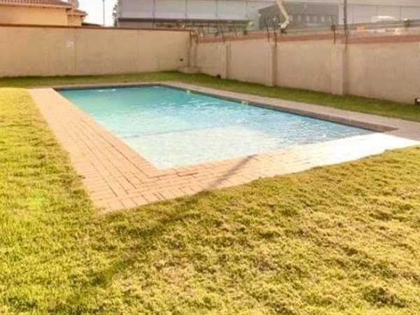 2 Bedroom Townhouse 2 Bedroom Townhouse