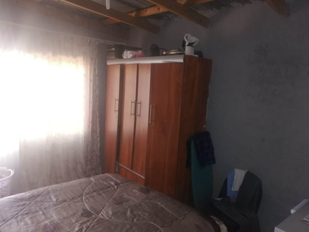 4 Bed House in Seshego photo number 5