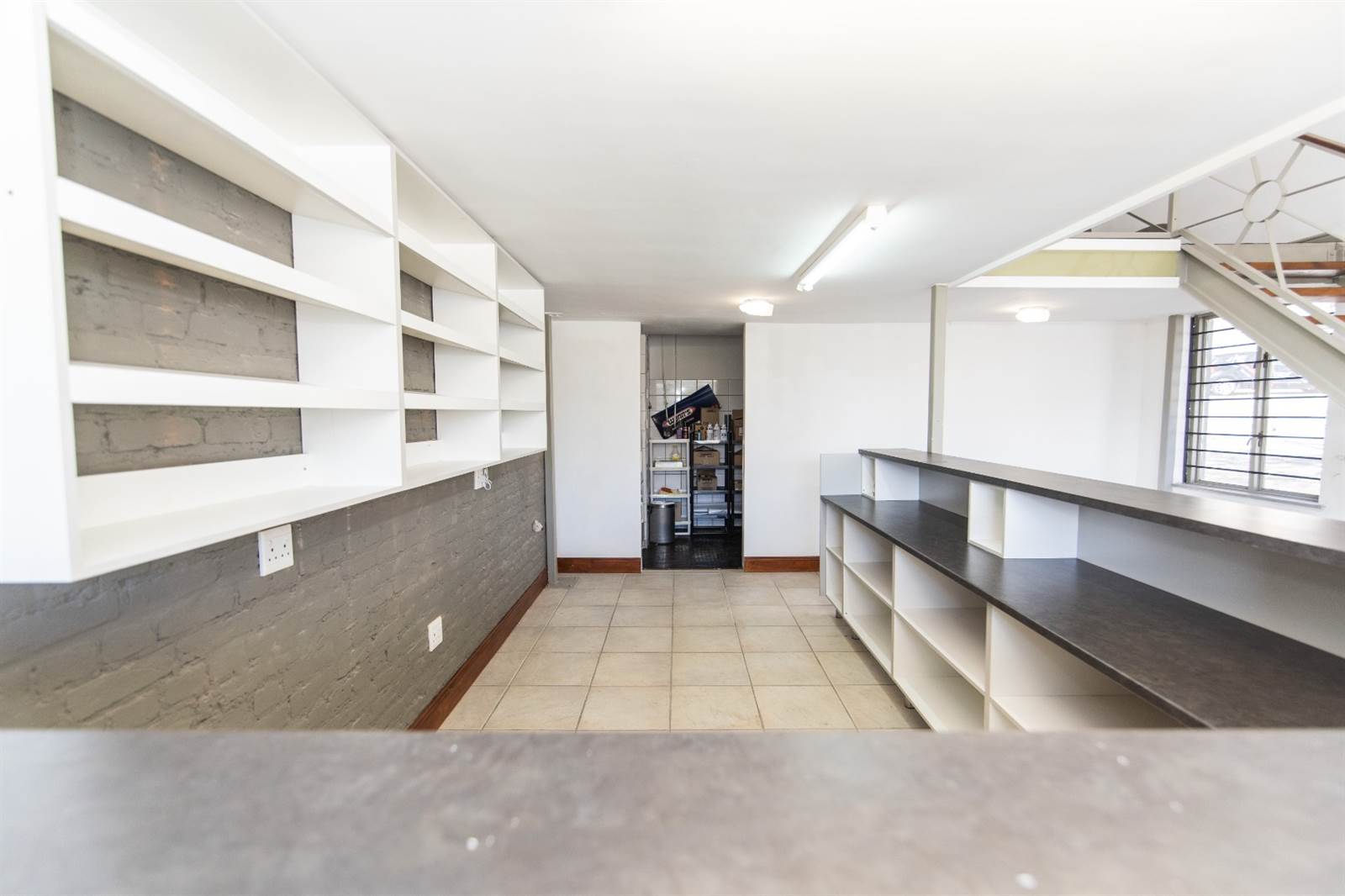 56  m² Commercial space in Richmond Hill photo number 5