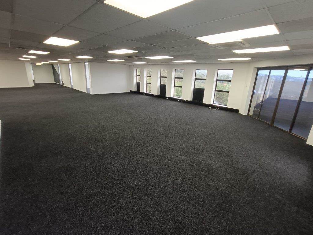 403  m² Commercial space in Hurlingham photo number 3