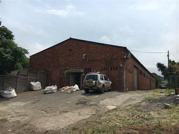 820  m² Industrial space in Isipingo Rail