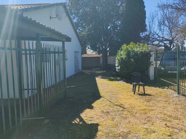 4 Bedroom House 4 Bedroom House