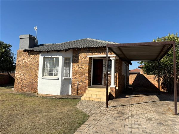 2 Bedroom House