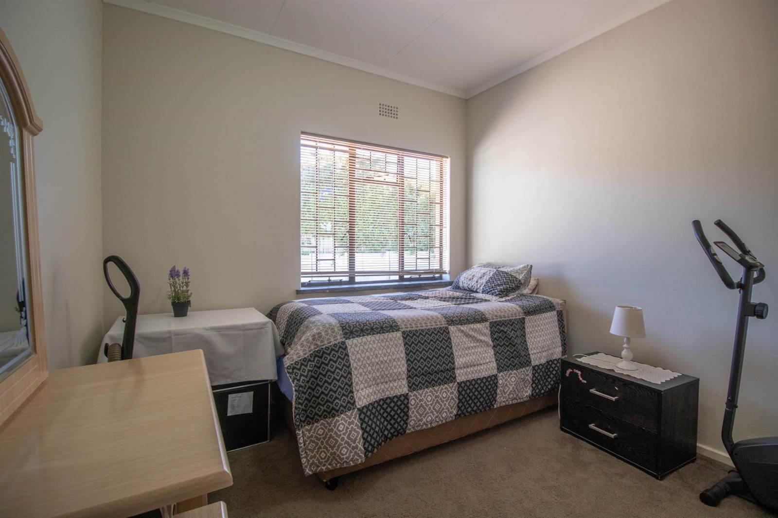 5 Bed House in Middedorp photo number 12
