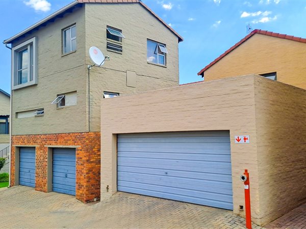 3 Bed Townhouse