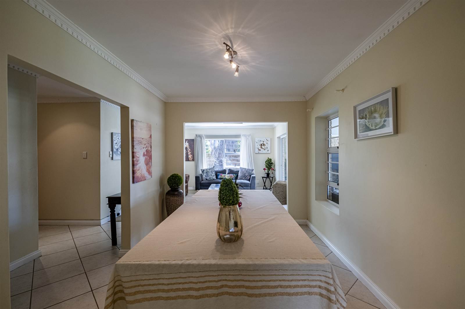 3 Bed Townhouse in Summerstrand photo number 5