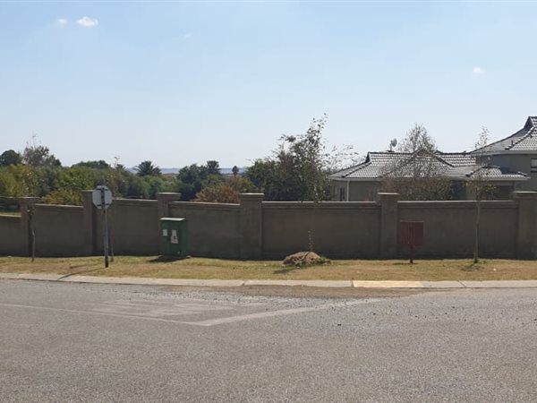 1 219 m² Land 1 219 m² Land