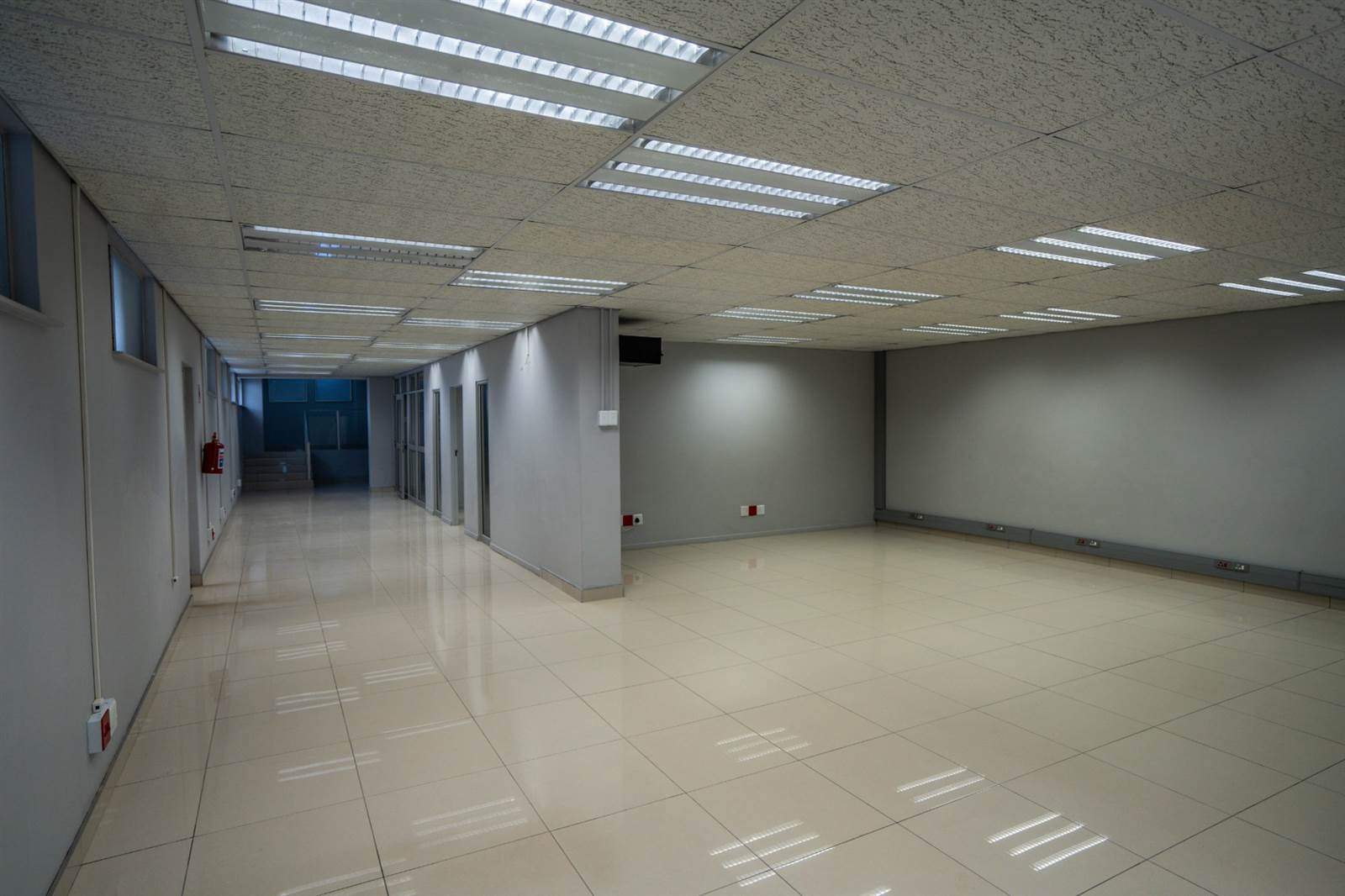 310  m² Office Space in East London Central photo number 17