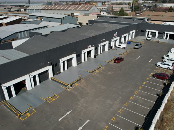 144  m² Industrial space